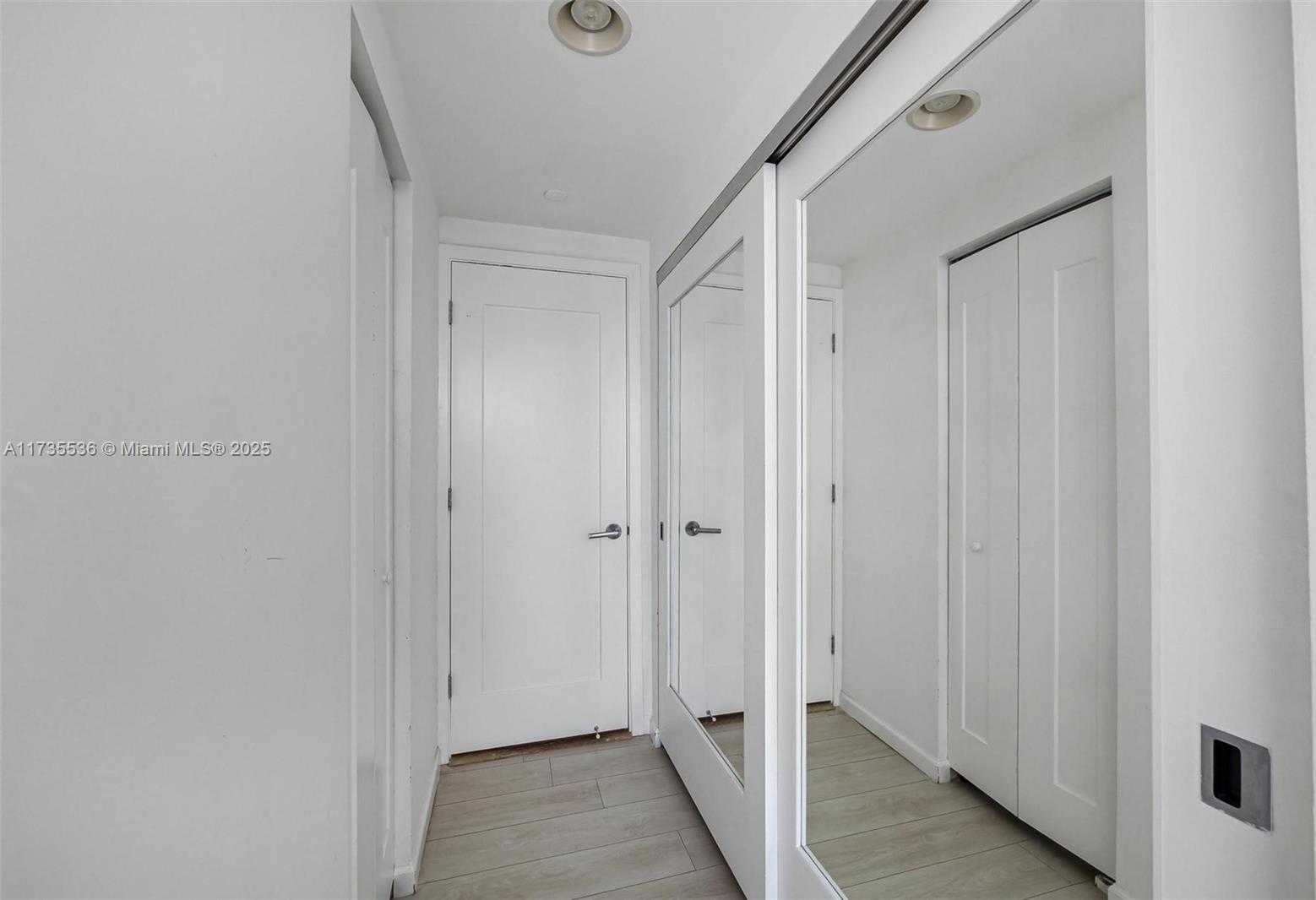 Small Image of 601 NORTH EAST 27TH ST #1606, Miami Number 22