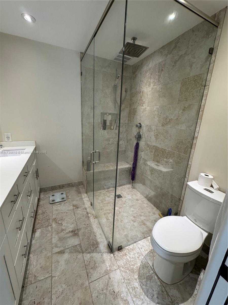 Small Image of 1975 WEST 44TH PL #106, Hialeah Number 21