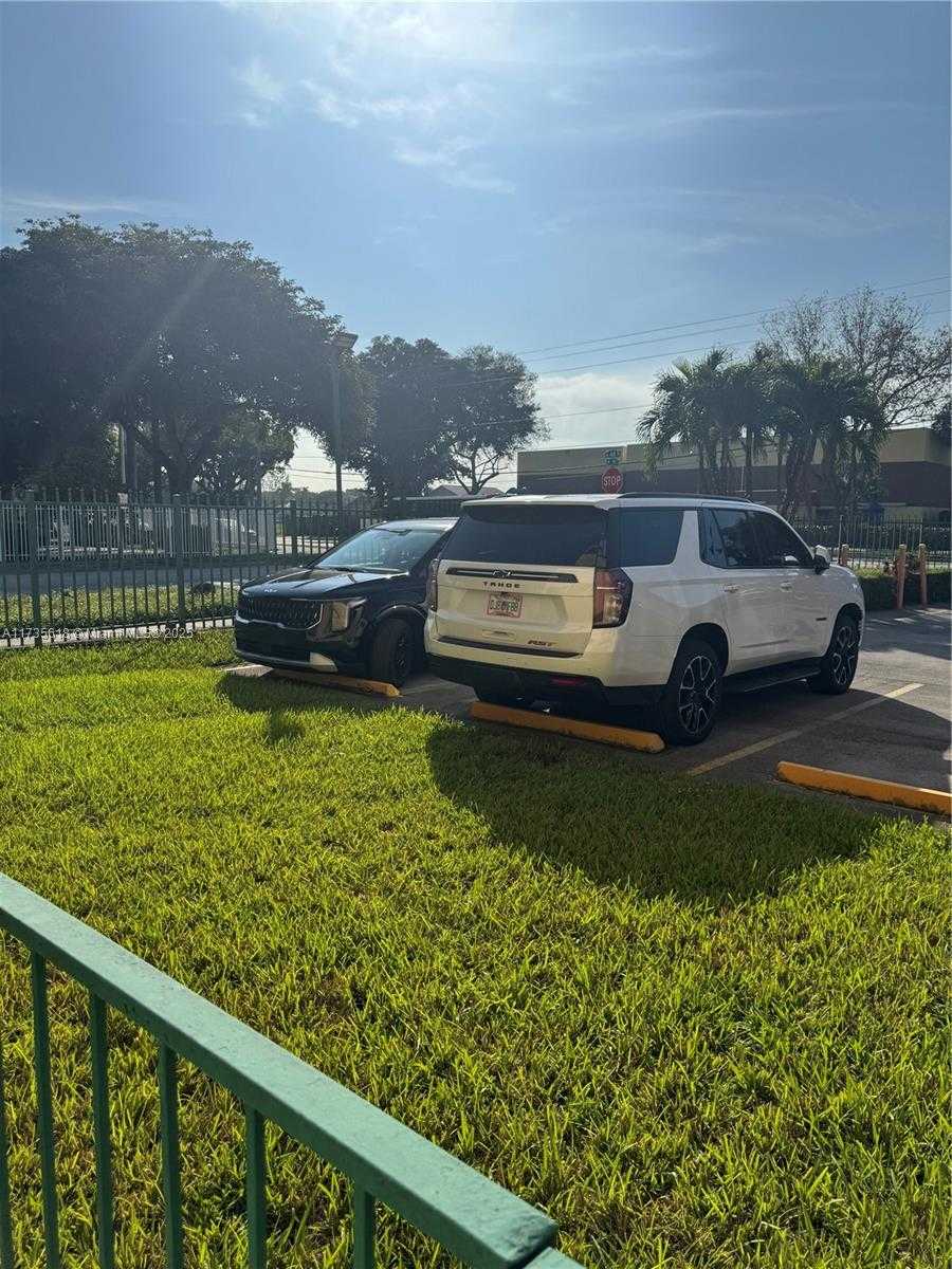 Small Image of 1975 WEST 44TH PL #106, Hialeah Number 7
