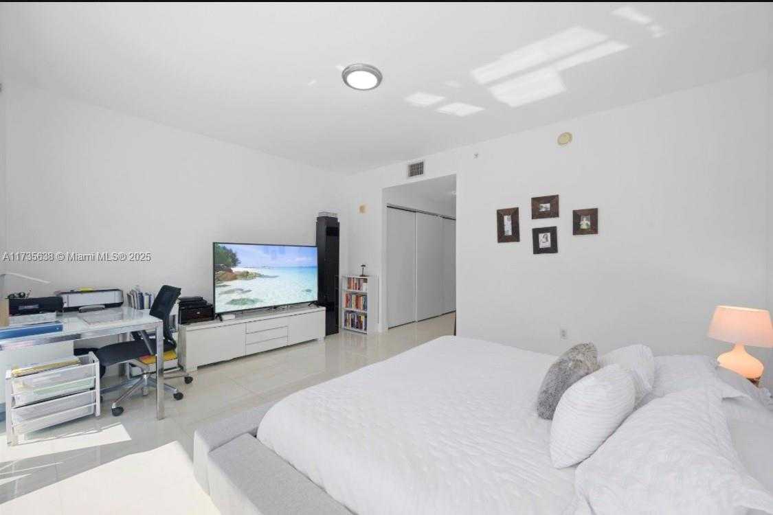 Small Image of 2950 NORTH EAST 188TH ST #121, Aventura Number 12