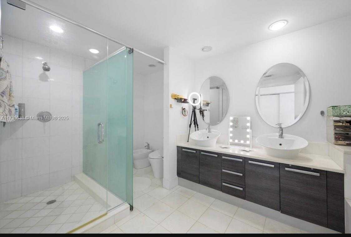 Small Image of 2950 NORTH EAST 188TH ST #121, Aventura Number 13