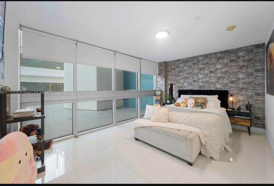 Small Image of 2950 NORTH EAST 188TH ST #121, Aventura Number 16