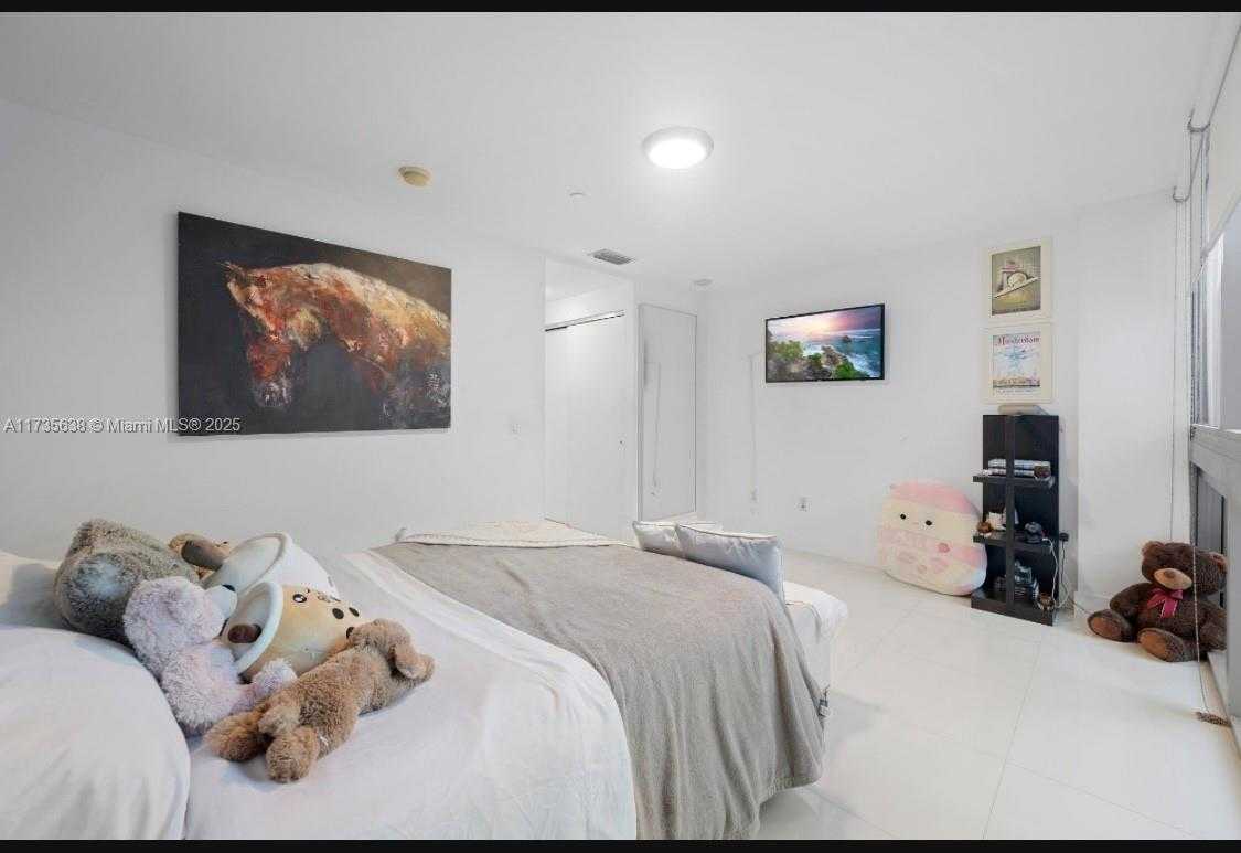 Small Image of 2950 NORTH EAST 188TH ST #121, Aventura Number 17