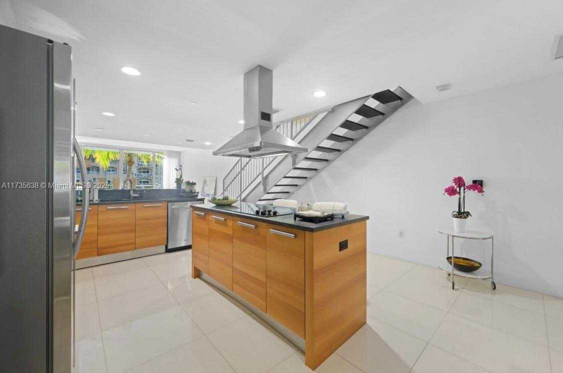 Small Image of 2950 NORTH EAST 188TH ST #121, Aventura Number 4