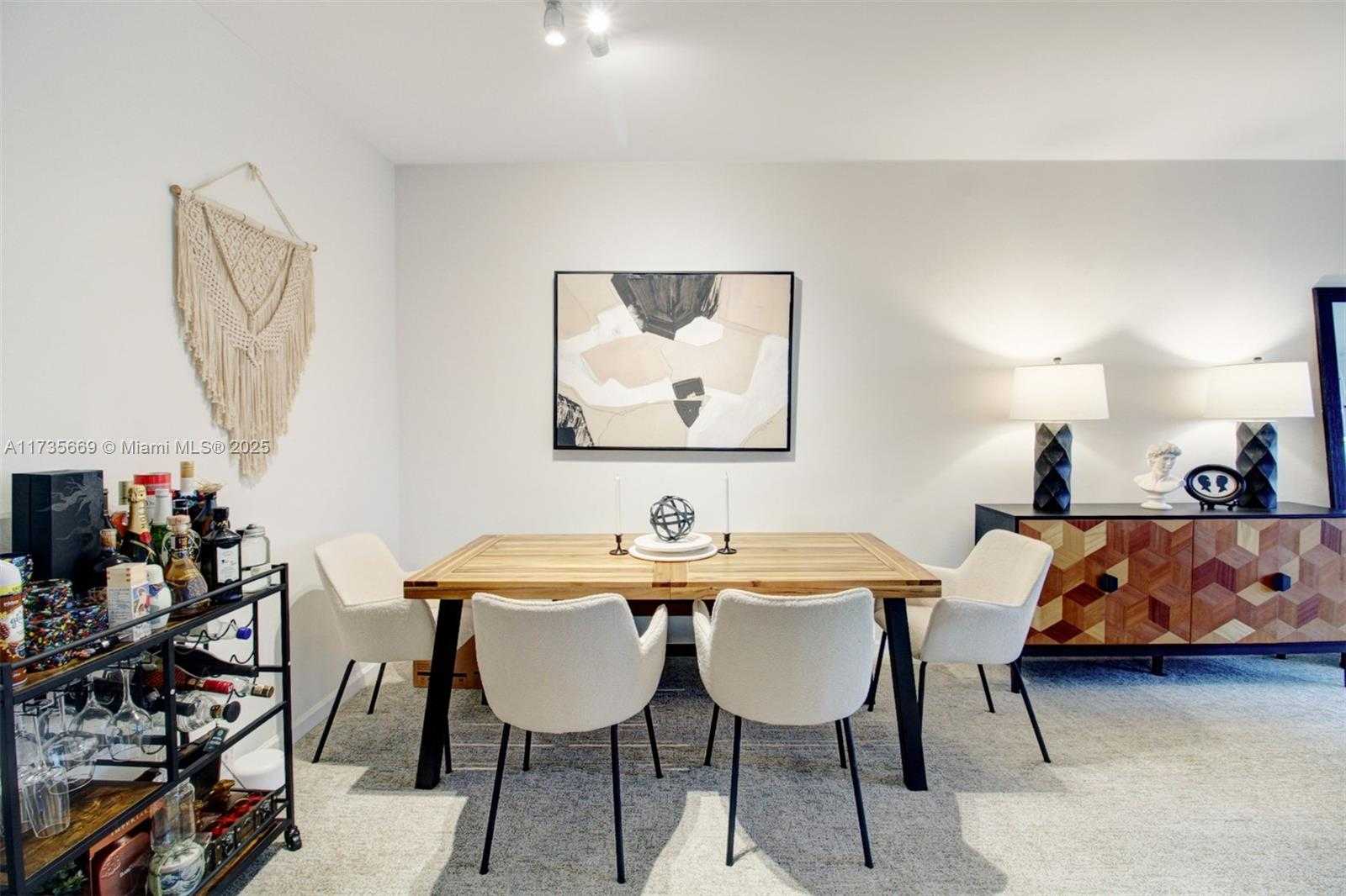 Small Image of 10275 COLLINS AVE #817, Bal Harbour Number 11