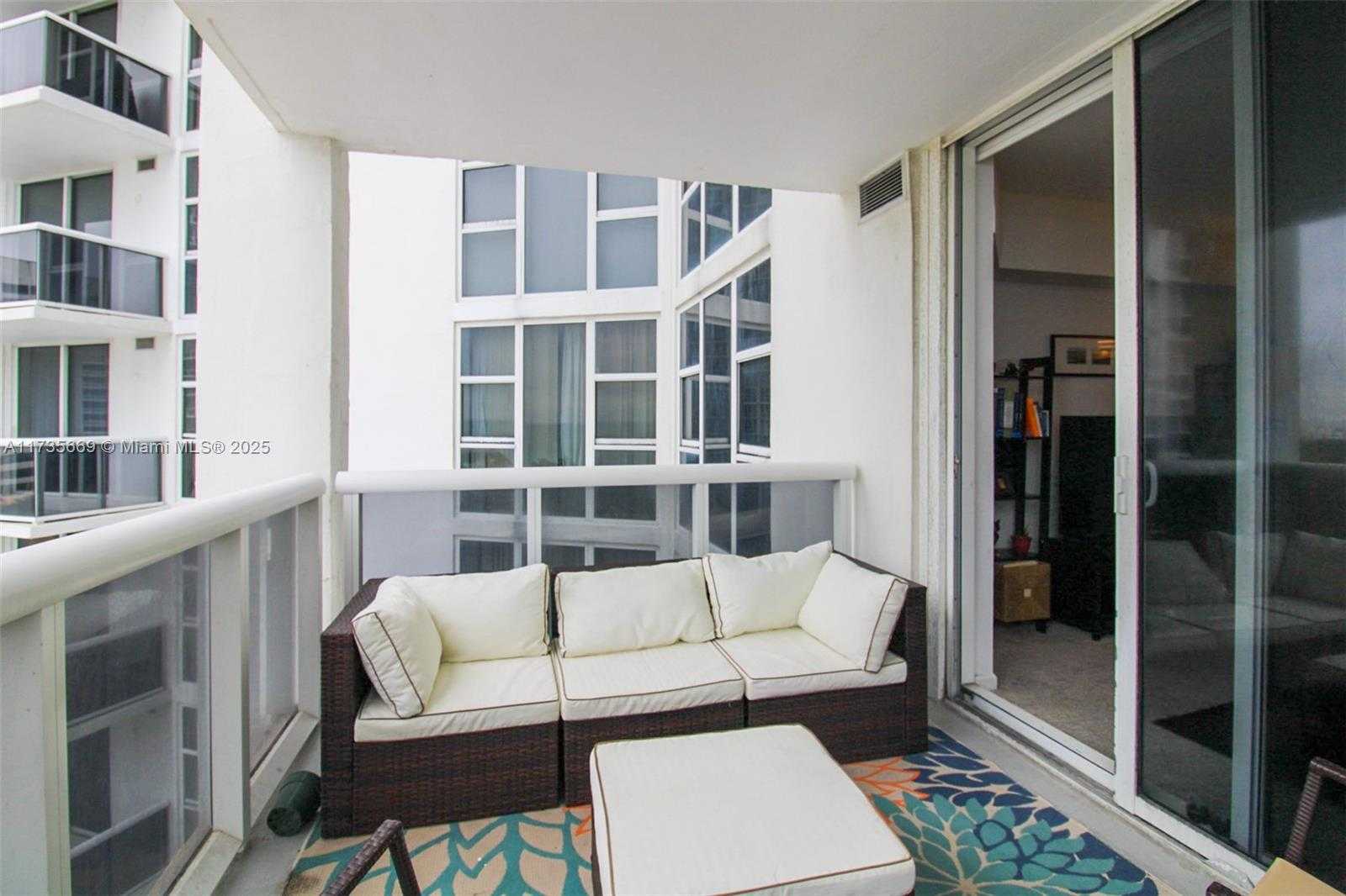Small Image of 10275 COLLINS AVE #817, Bal Harbour Number 12