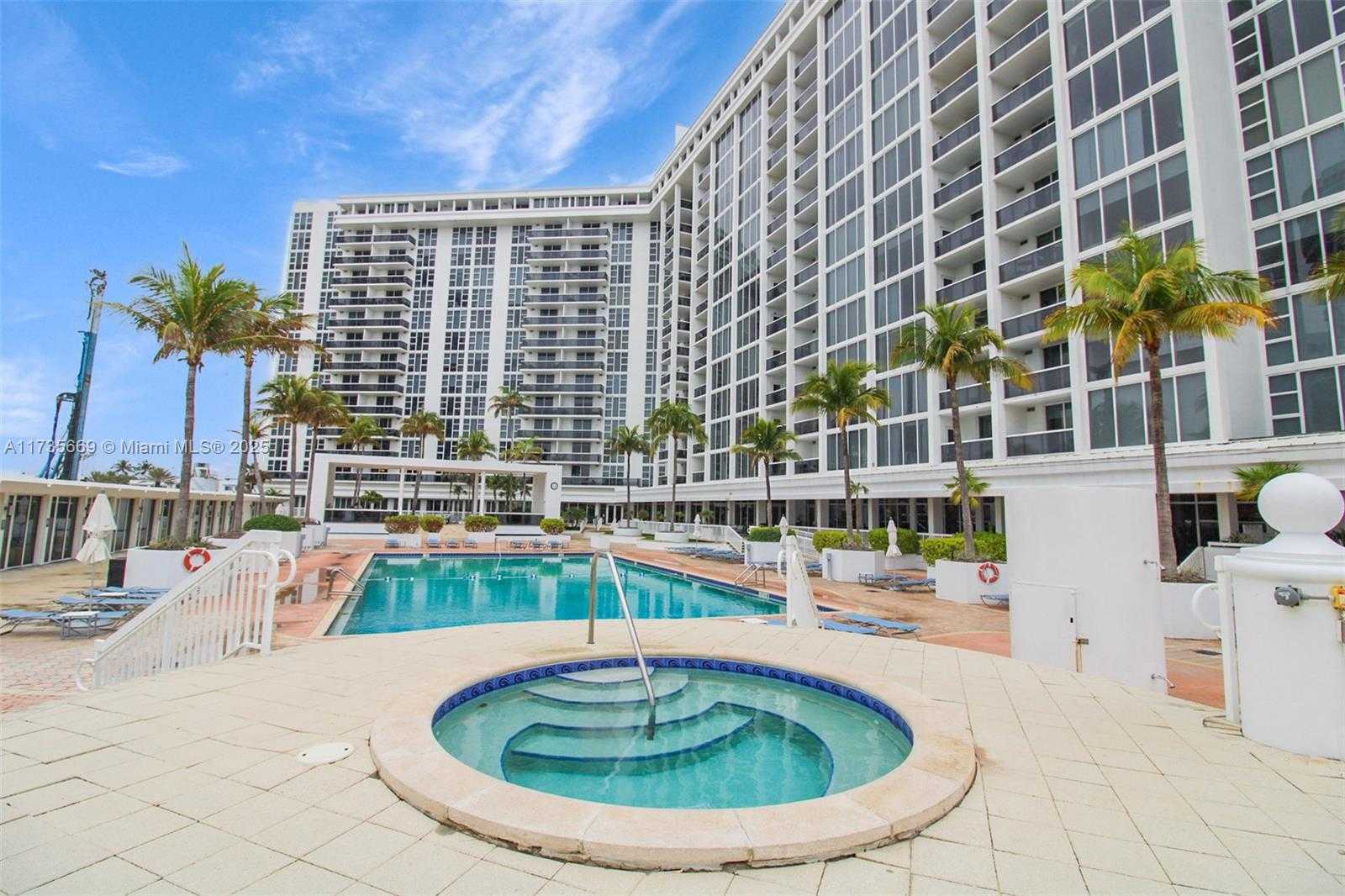Small Image of 10275 COLLINS AVE #817, Bal Harbour Number 28