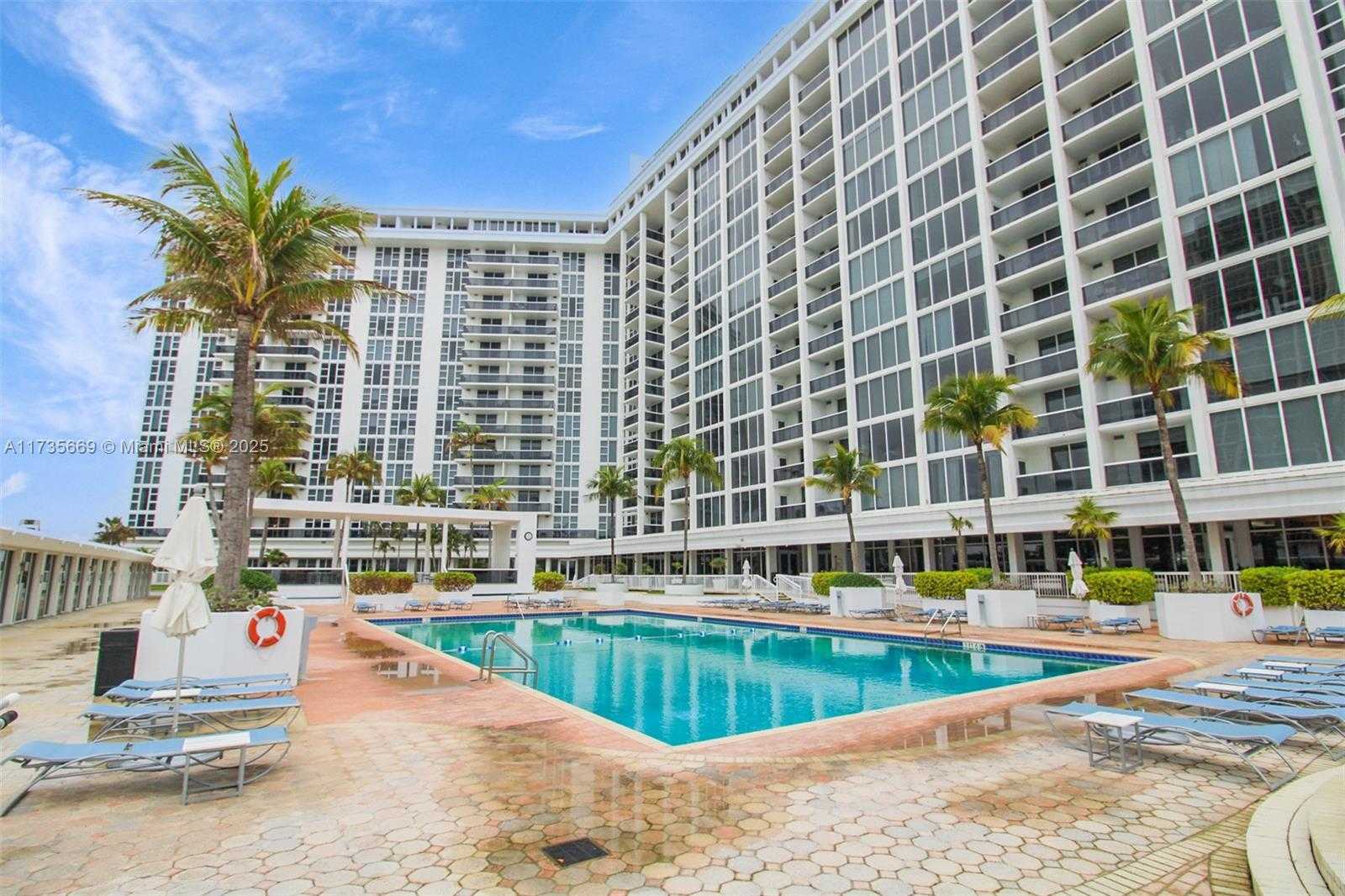 Small Image of 10275 COLLINS AVE #817, Bal Harbour Number 30