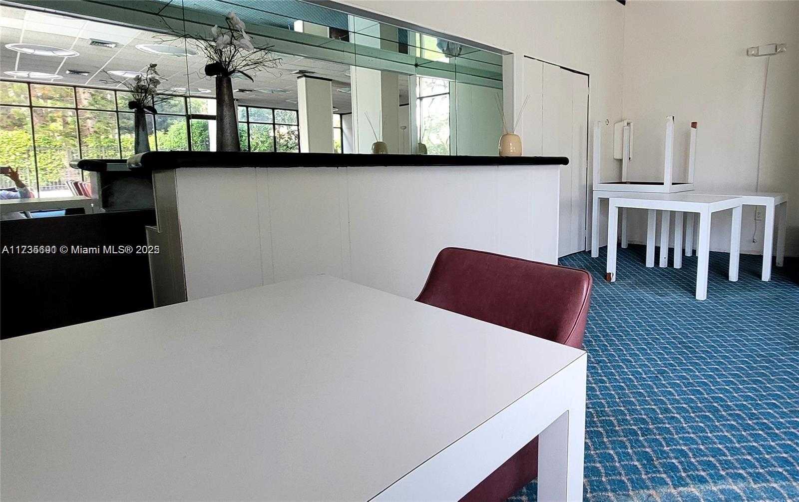 Small Image of 20100 WEST COUNTRY CLUB DR #204, Aventura Number 18
