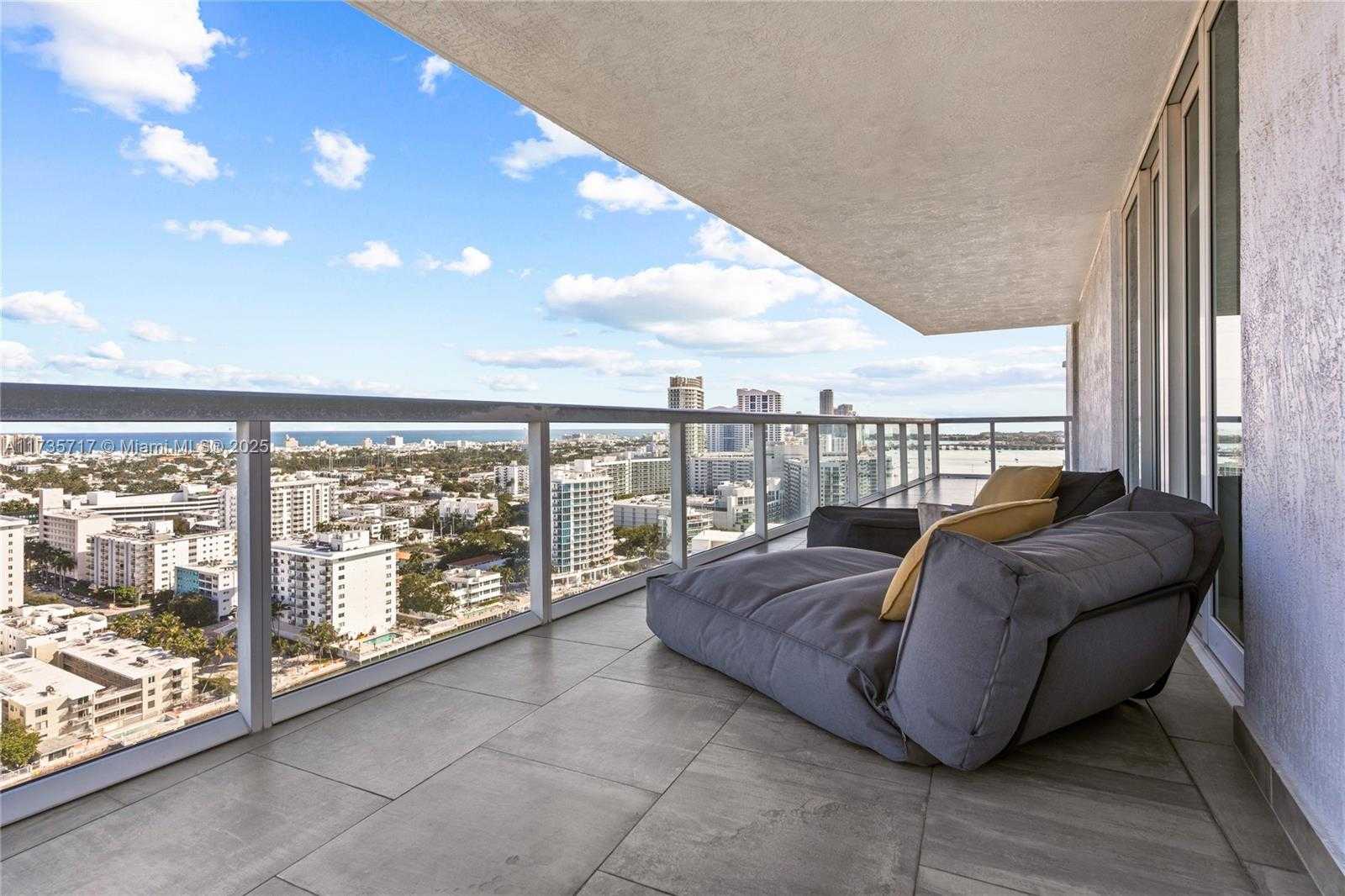 Small Image of 10 VENETIAN WAY #2404, Miami Beach Number 11