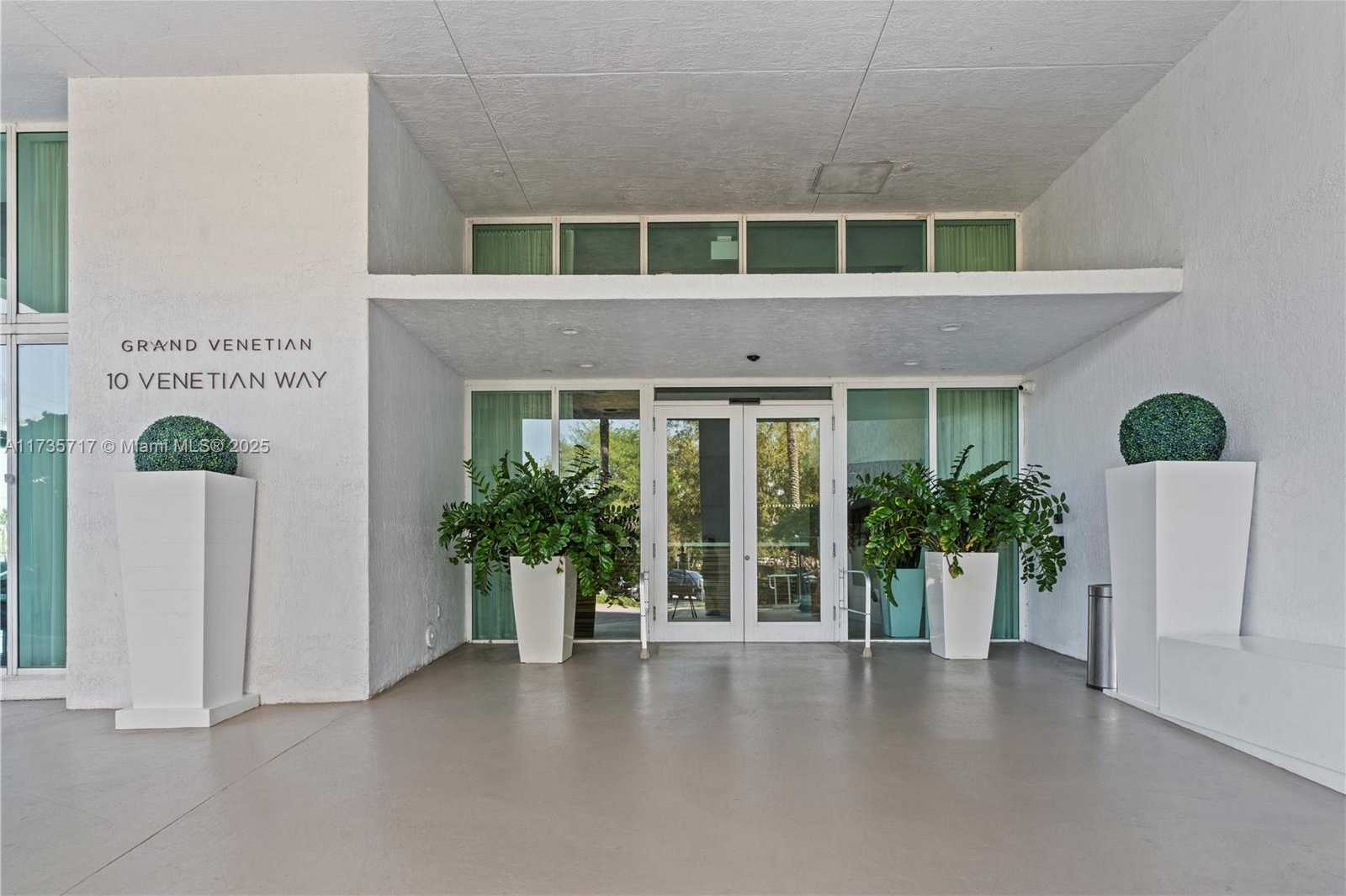 Small Image of 10 VENETIAN WAY #2404, Miami Beach Number 29