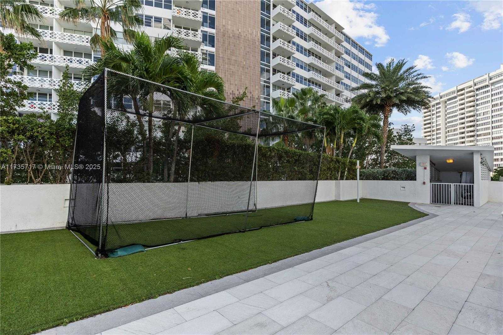 Small Image of 10 VENETIAN WAY #2404, Miami Beach Number 36