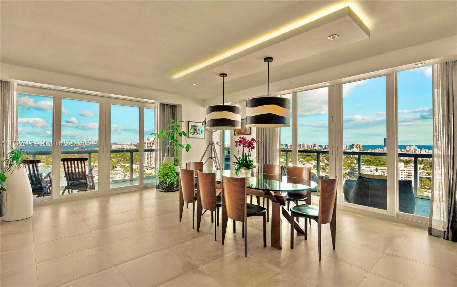 Small Image of 10 VENETIAN WAY #2404, Miami Beach Number 7