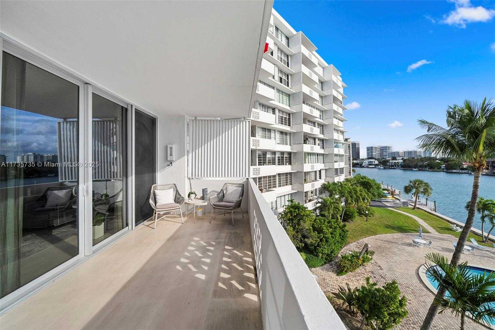 Small Image of 9101 EAST BAY HARBOR DR #405, Bay Harbor Islands Number 11