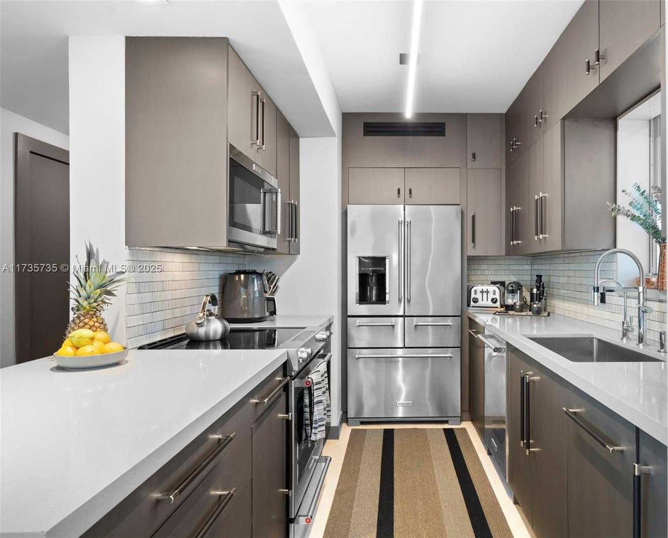 Small Image of 9101 EAST BAY HARBOR DR #405, Bay Harbor Islands Number 15