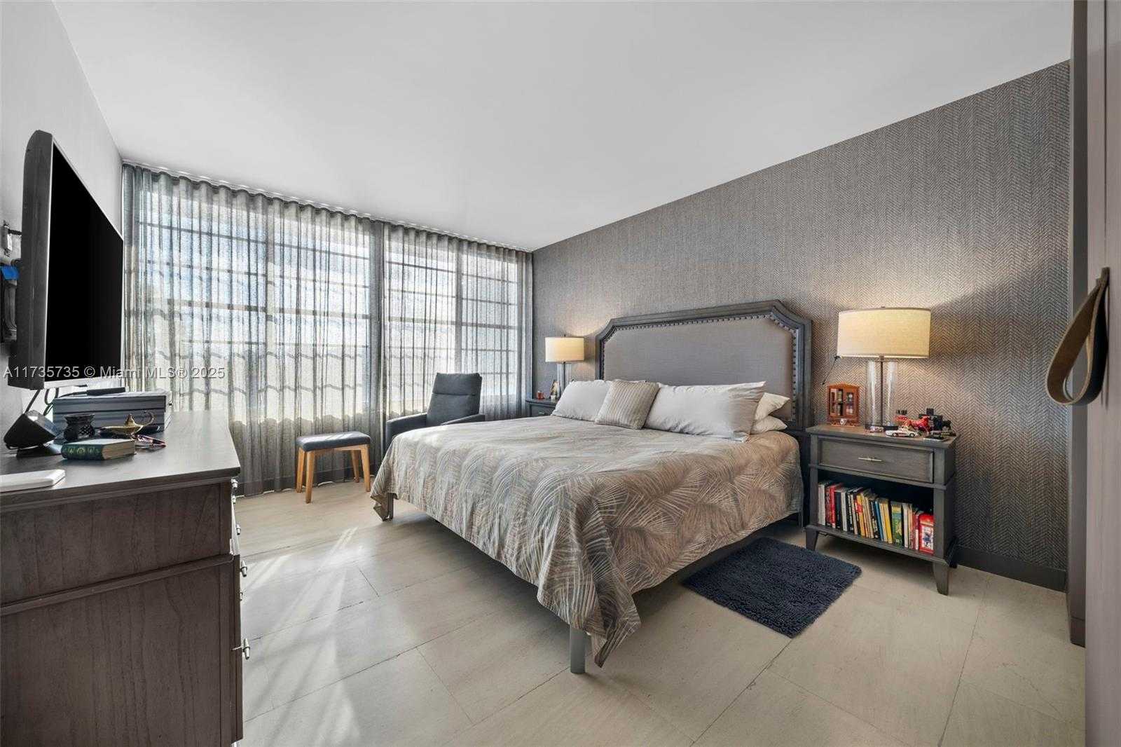 Small Image of 9101 EAST BAY HARBOR DR #405, Bay Harbor Islands Number 18