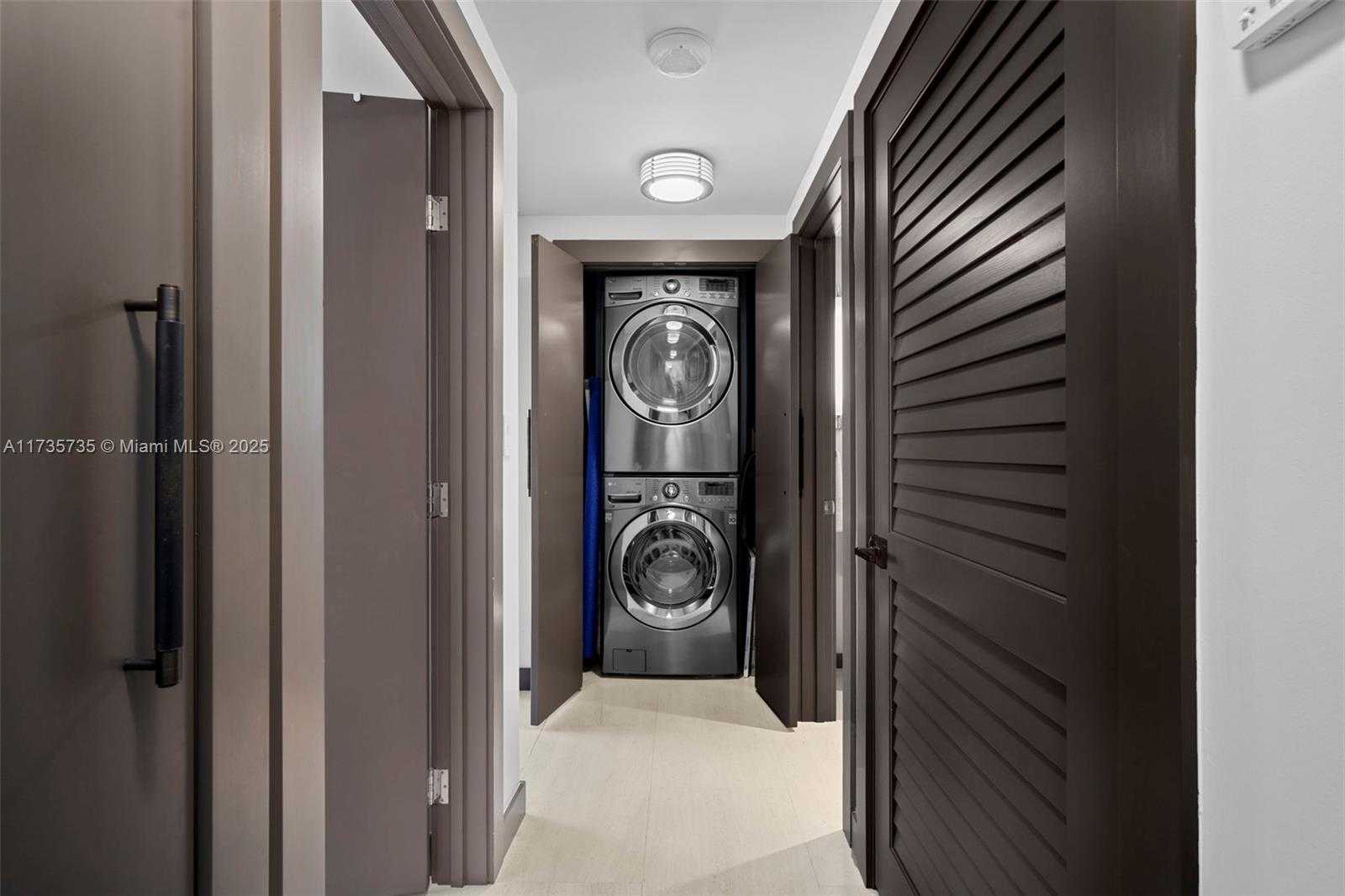 Small Image of 9101 EAST BAY HARBOR DR #405, Bay Harbor Islands Number 22