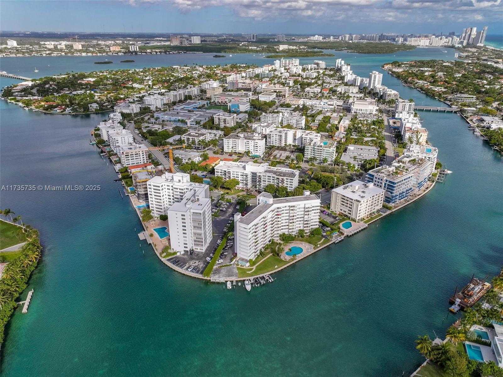 Small Image of 9101 EAST BAY HARBOR DR #405, Bay Harbor Islands Number 32