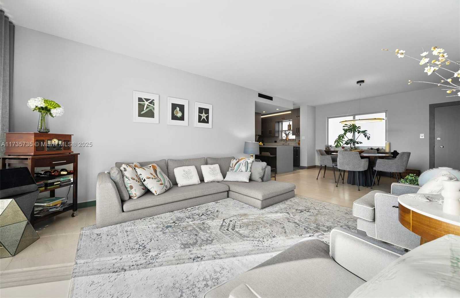 Small Image of 9101 EAST BAY HARBOR DR #405, Bay Harbor Islands Number 4