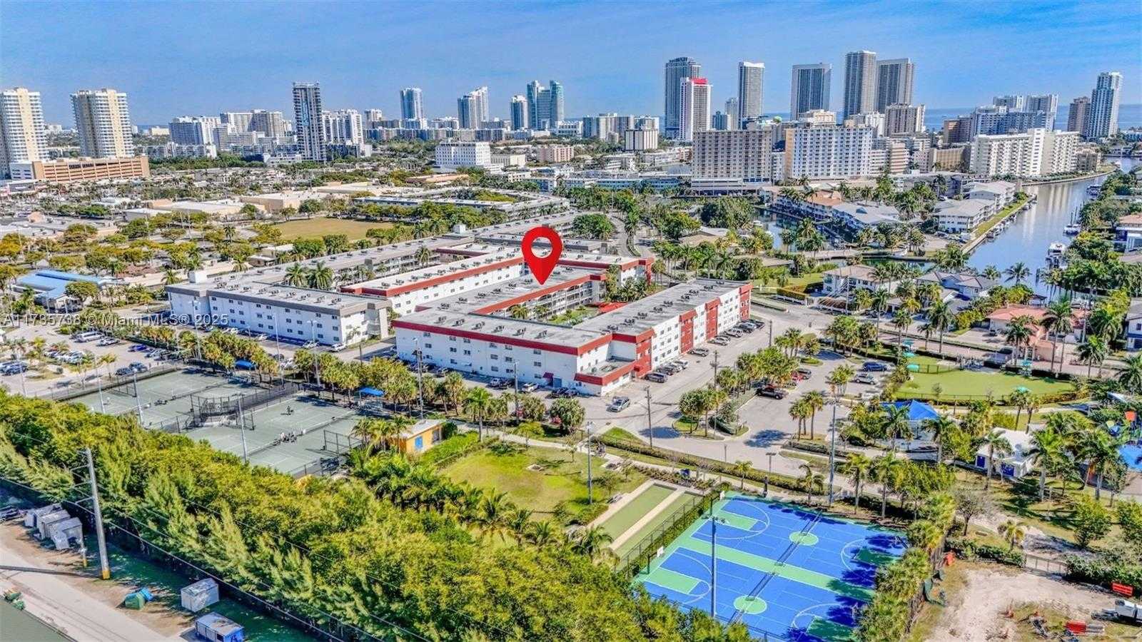 Small Image of 580 EGRET DR #119, Hallandale Beach Number 2