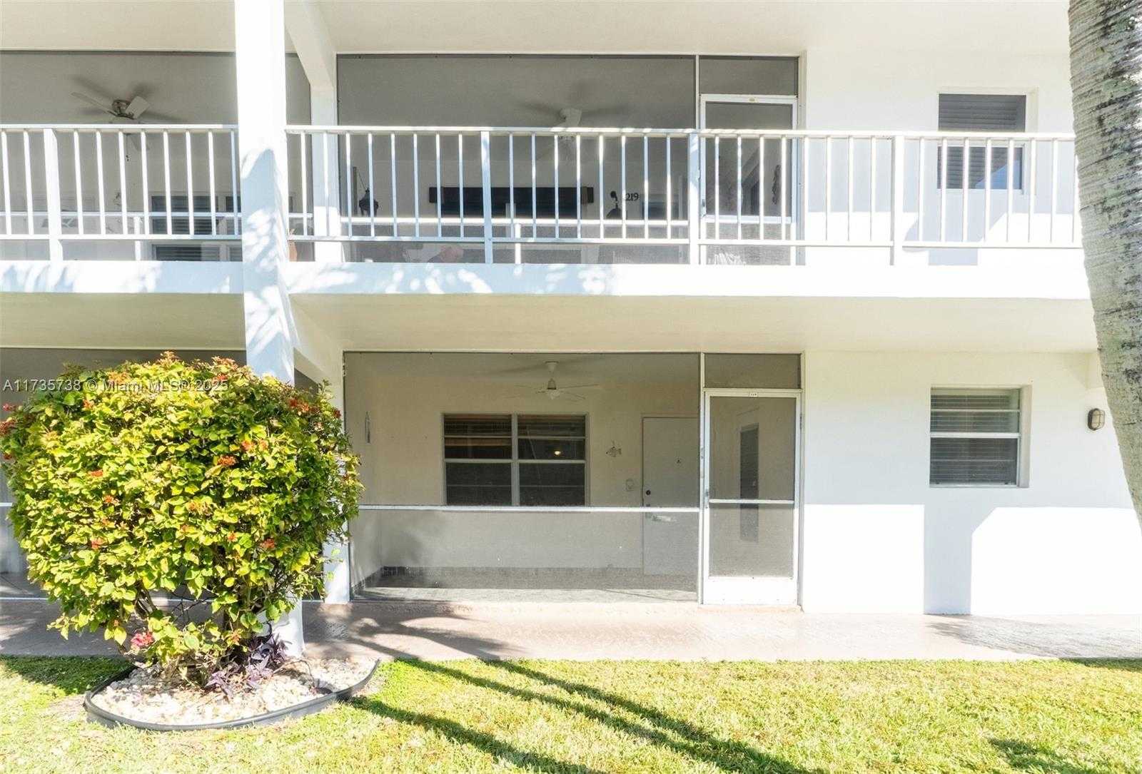 Small Image of 580 EGRET DR #119, Hallandale Beach Number 20