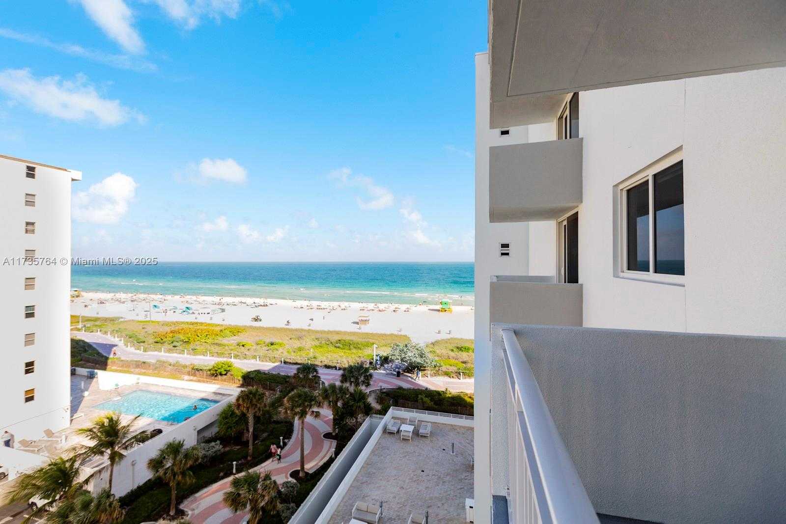 Small Image of 345 OCEAN DR #819, Miami Beach Number 10