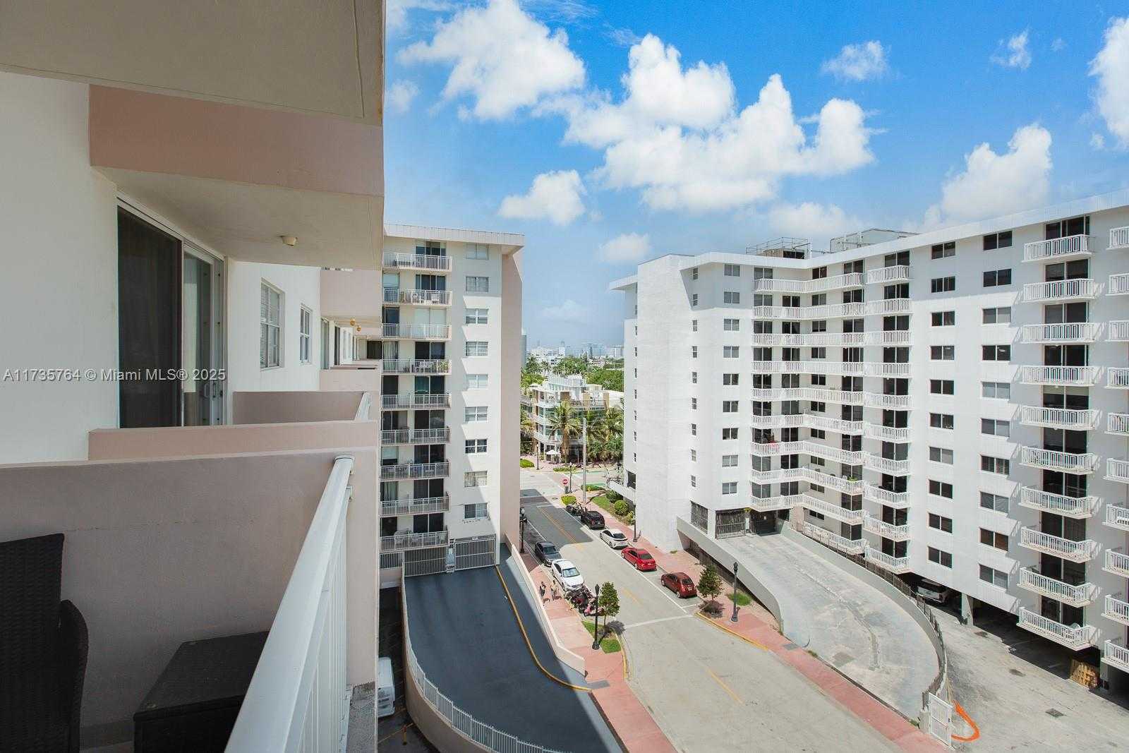 Small Image of 345 OCEAN DR #819, Miami Beach Number 11