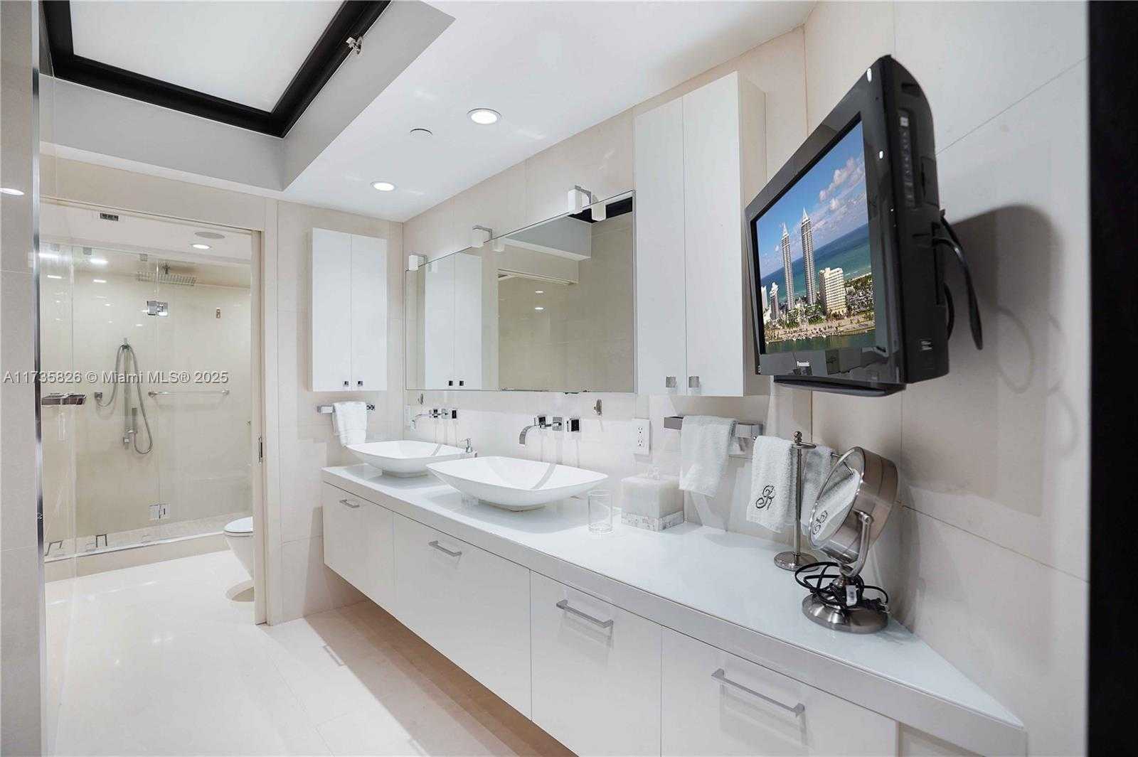 Small Image of 4775 COLLINS AVE #501, Miami Beach Number 24