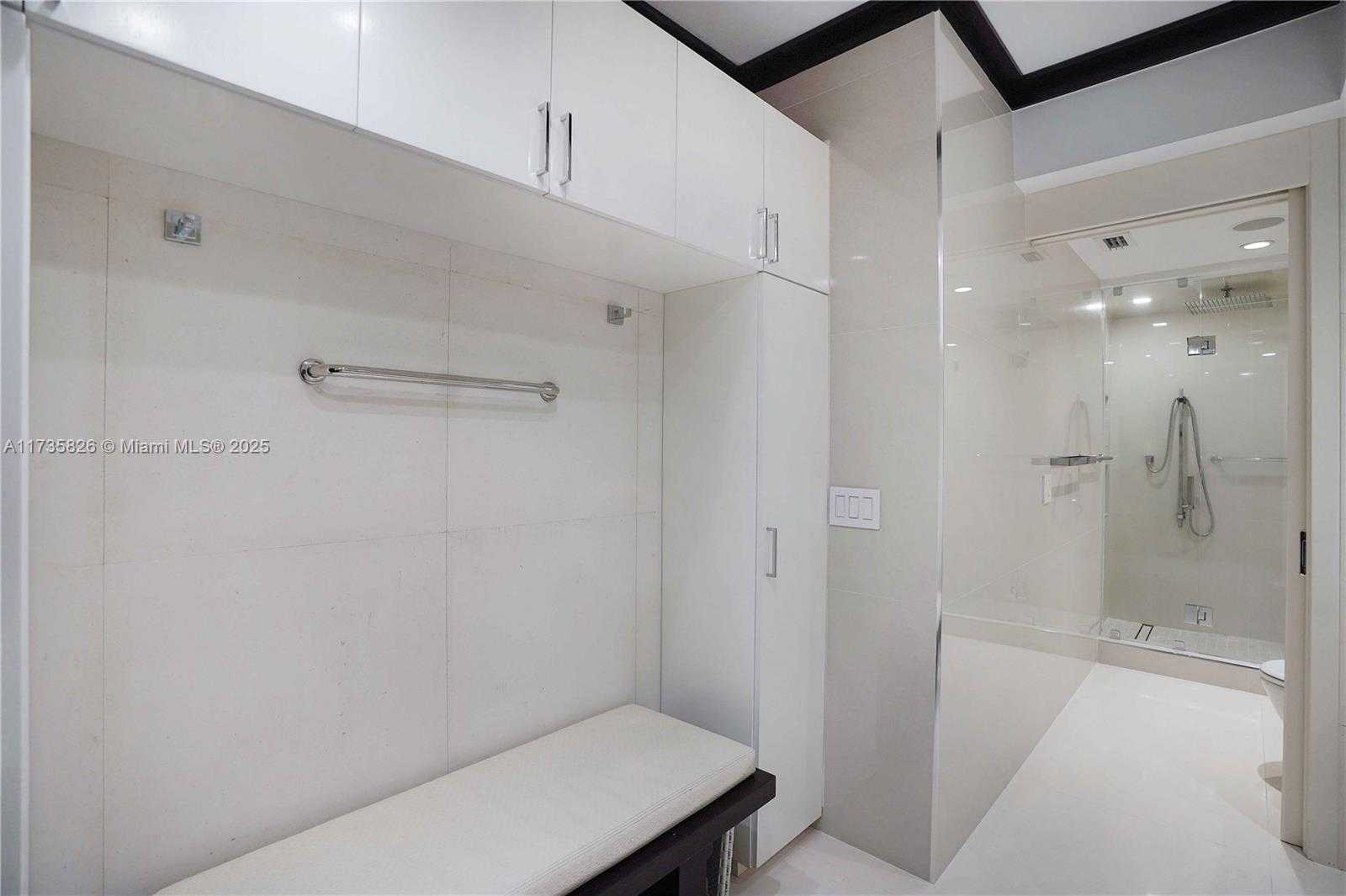 Small Image of 4775 COLLINS AVE #501, Miami Beach Number 25