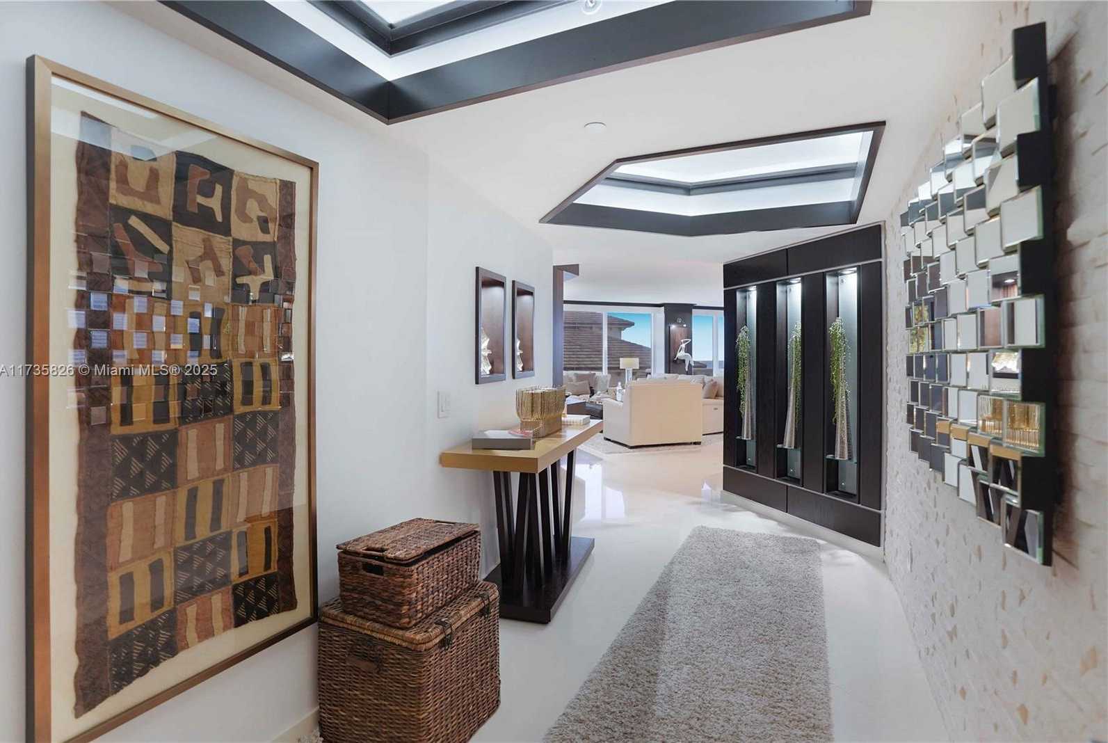 Small Image of 4775 COLLINS AVE #501, Miami Beach Number 6