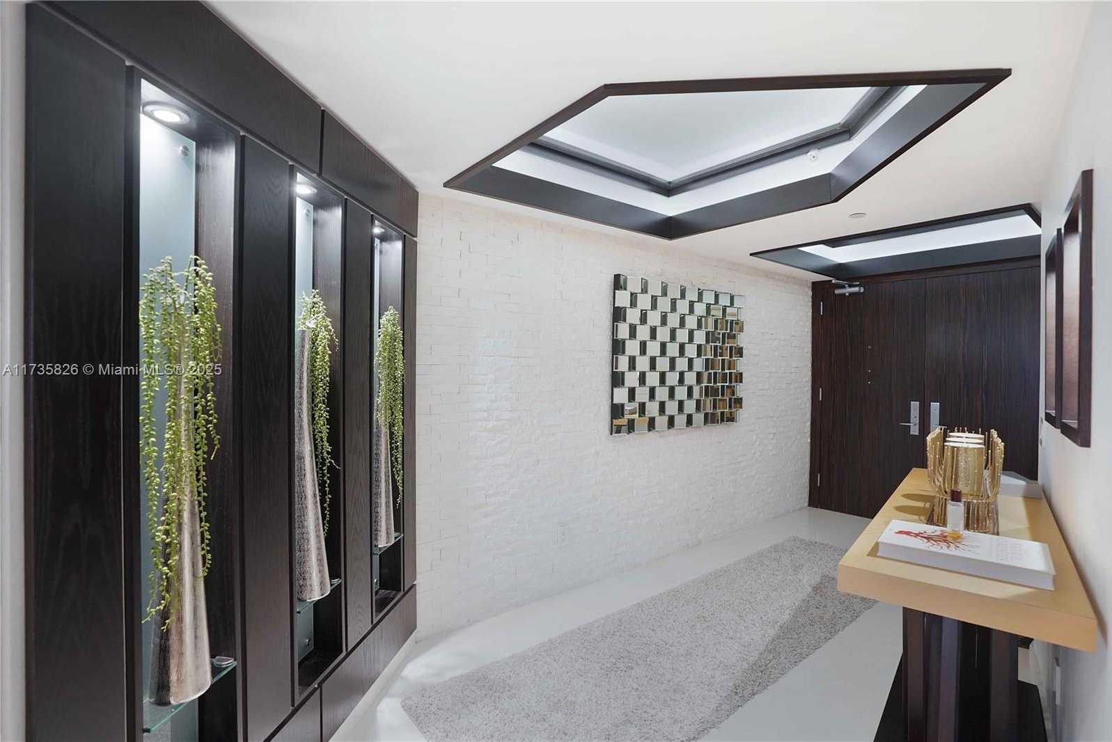 Small Image of 4775 COLLINS AVE #501, Miami Beach Number 7