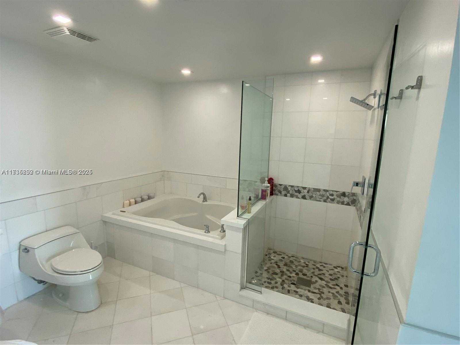 Small Image of 540 WEST AVE #1812, Miami Beach Number 13