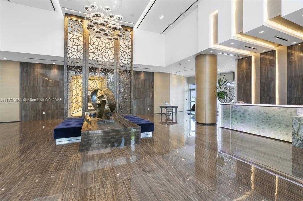 Small Image of 17301 BISCAYNE BLVD #708, North Miami Beach Number 30