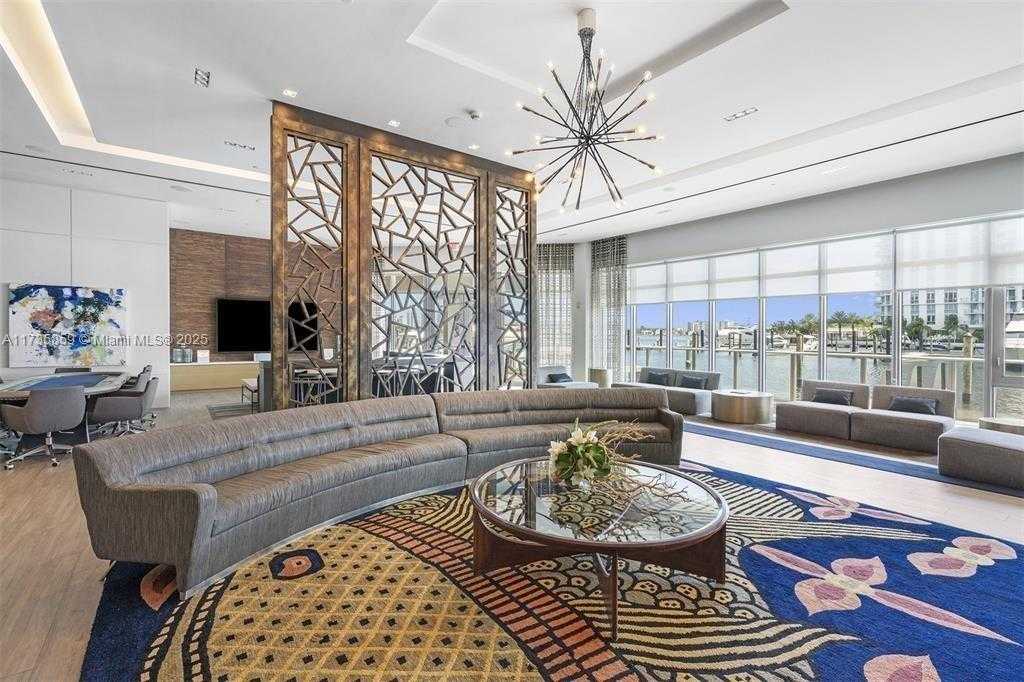 Small Image of 17301 BISCAYNE BLVD #708, North Miami Beach Number 39