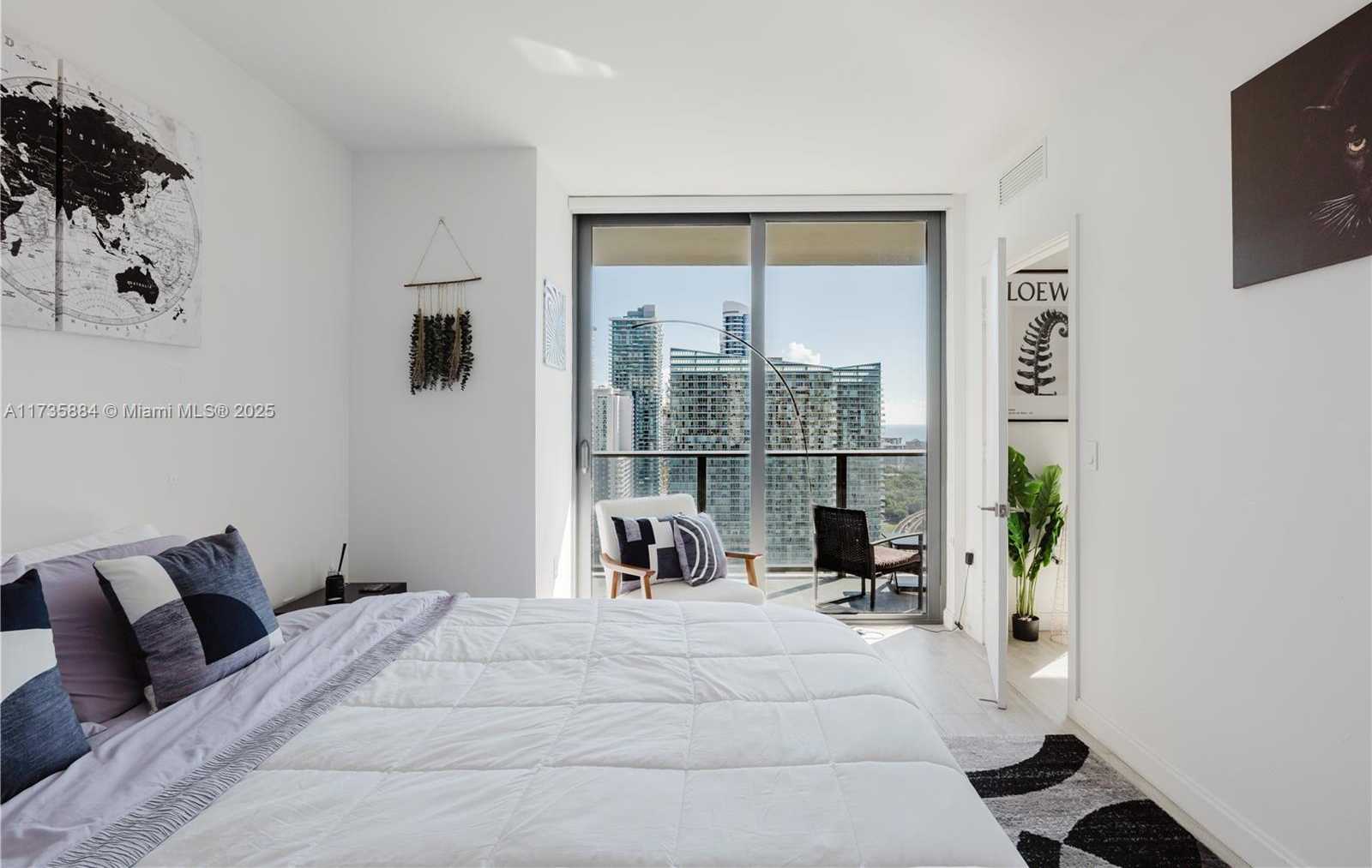 Small Image of 55 SOUTH WEST 9TH ST #3005, Miami Number 15