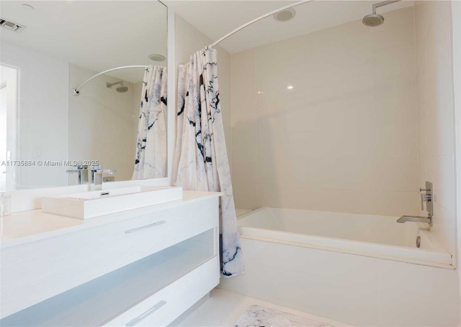 Small Image of 55 SOUTH WEST 9TH ST #3005, Miami Number 17