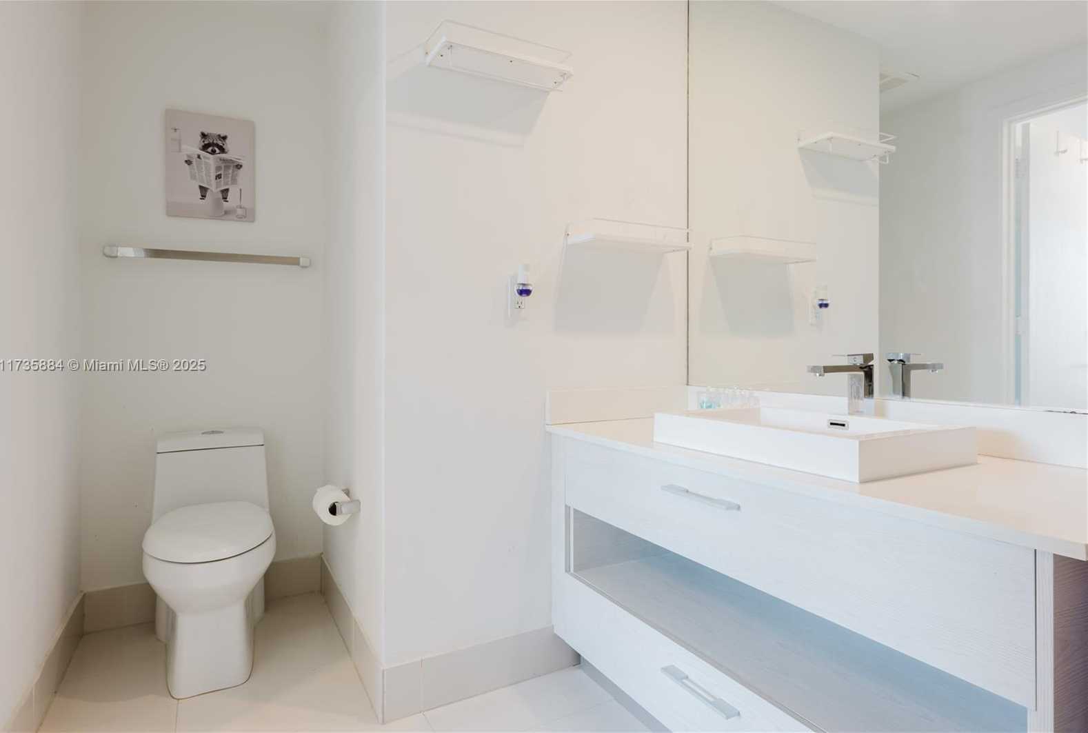 Small Image of 55 SOUTH WEST 9TH ST #3005, Miami Number 18