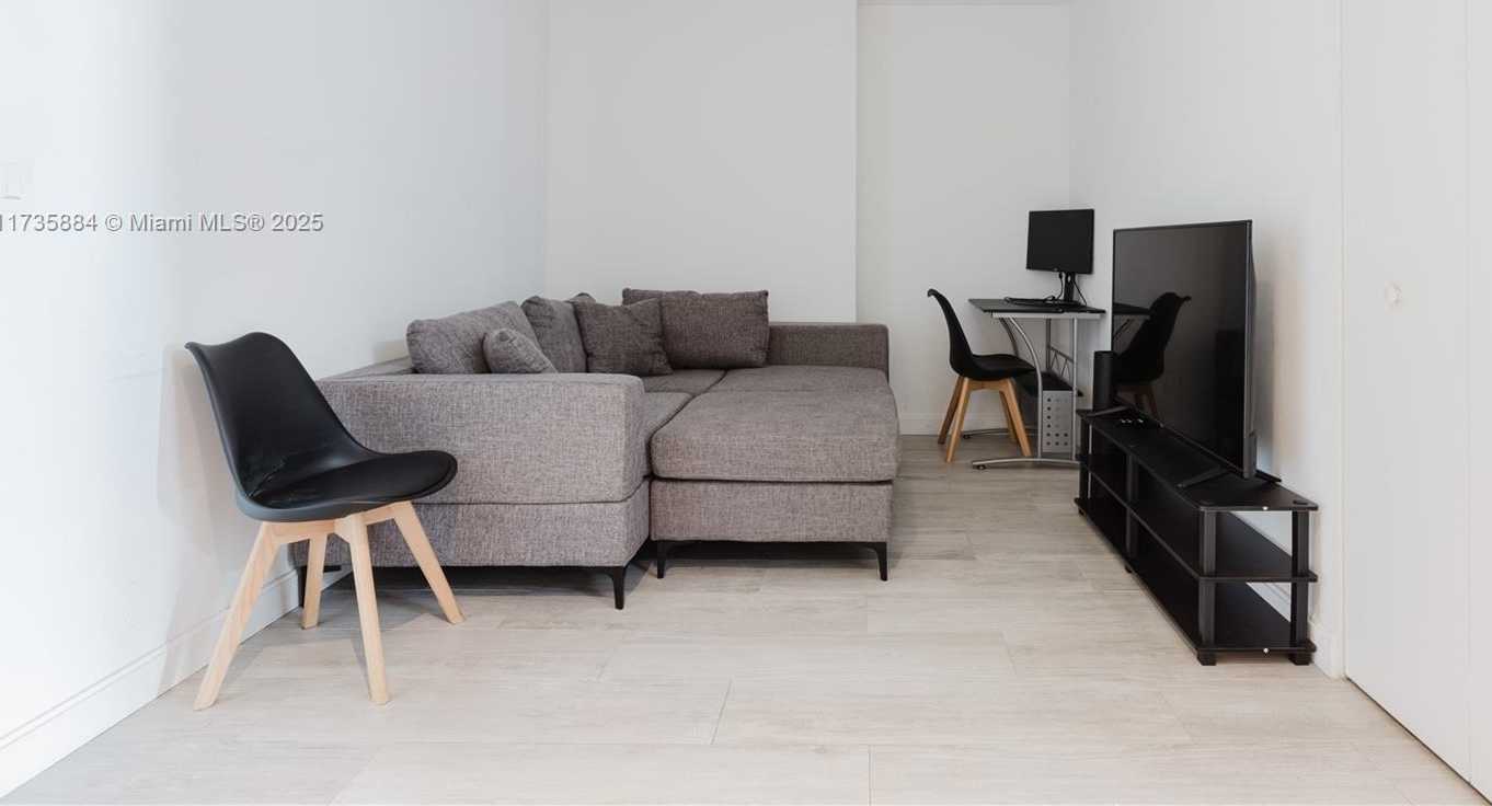 Small Image of 55 SOUTH WEST 9TH ST #3005, Miami Number 5