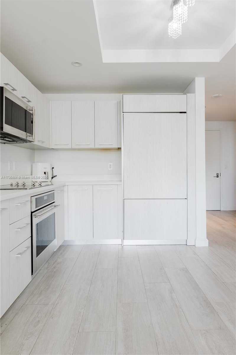 Small Image of 55 SOUTH WEST 9TH ST #3005, Miami Number 8