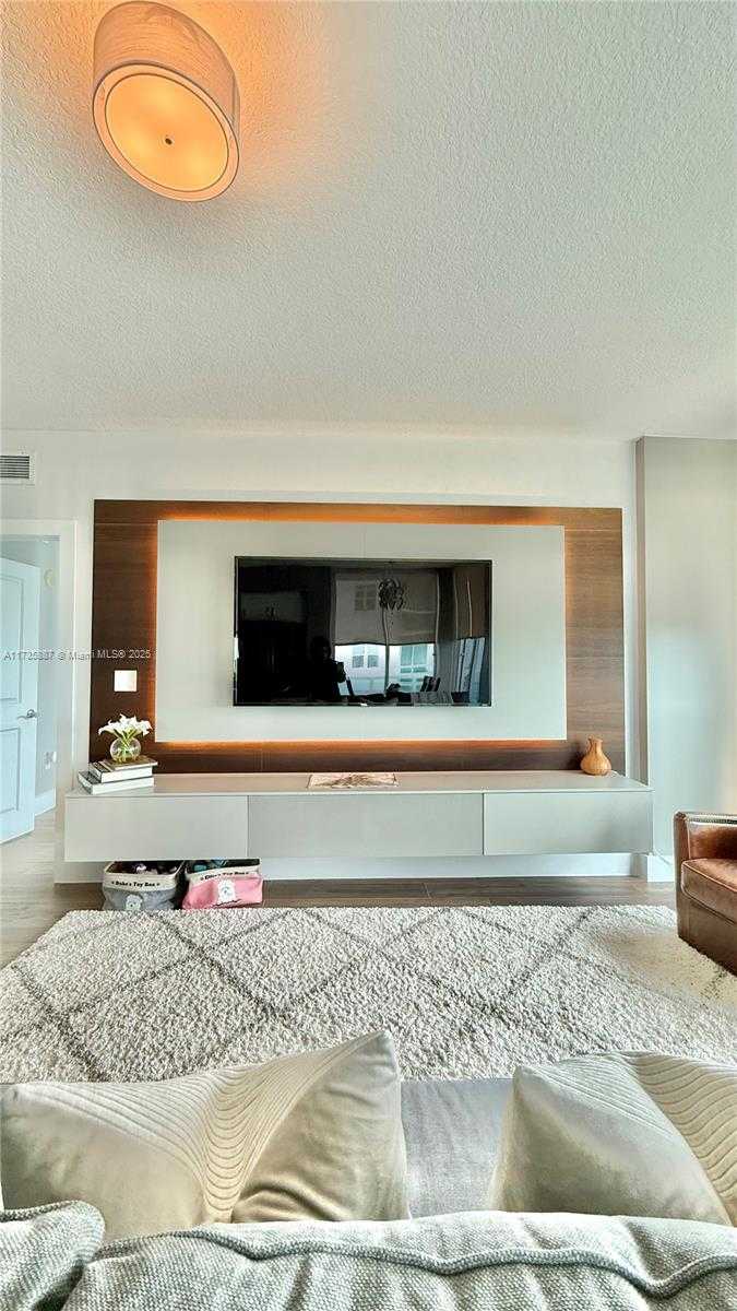 Small Image of 7910 HARBOR ISLAND DR #911, North Bay Village Number 15