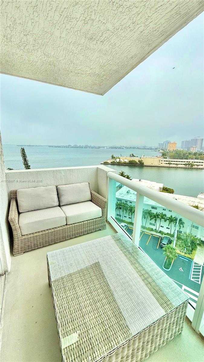 Small Image of 7910 HARBOR ISLAND DR #911, North Bay Village Number 38