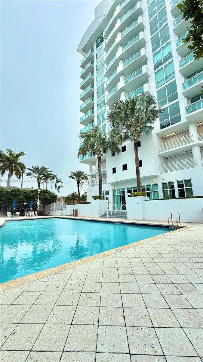 Small Image of 7910 HARBOR ISLAND DR #911, North Bay Village Number 4