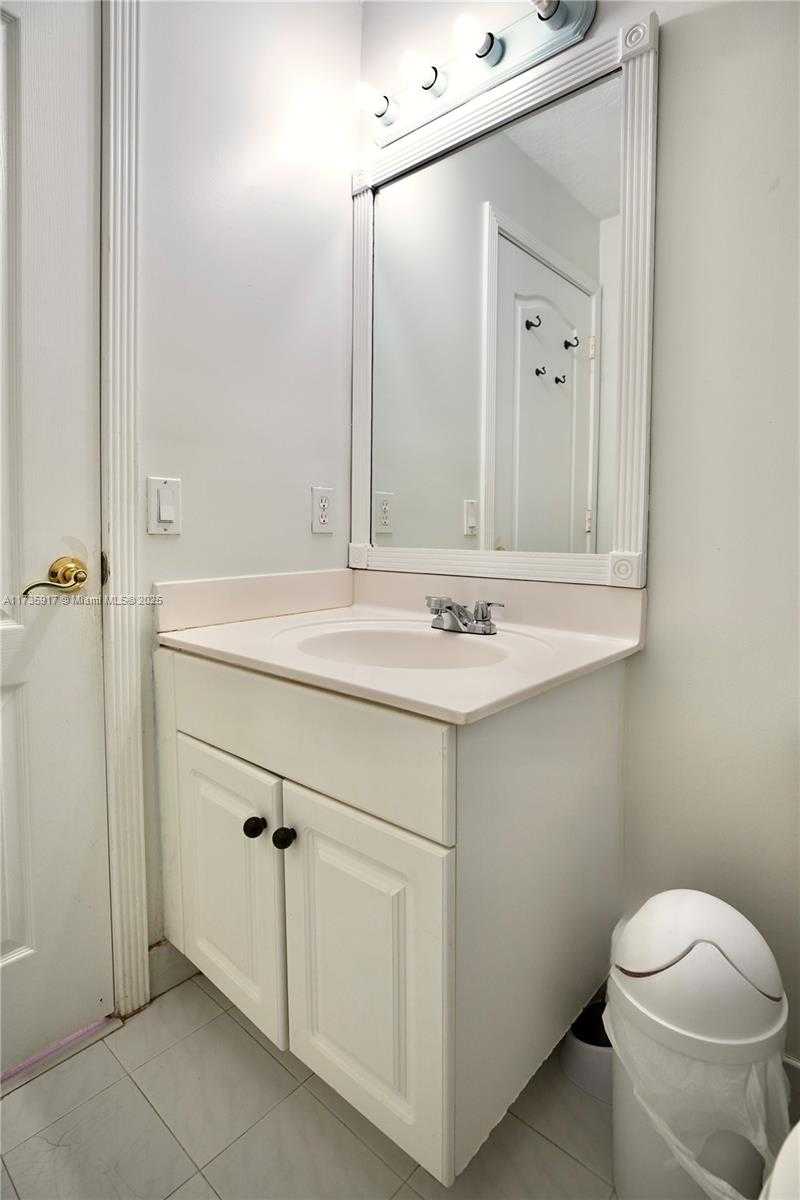 Small Image of 12859 SOUTH WEST 49TH CT, Miramar Number 20