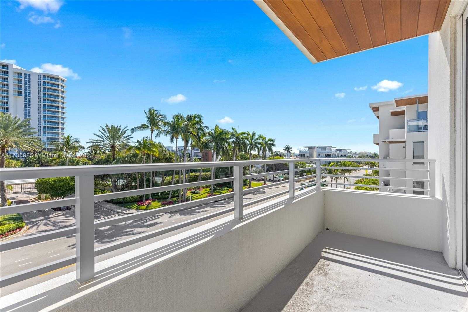 Small Image of 6100 NORTH OCEAN DR #3S, Hollywood Number 29