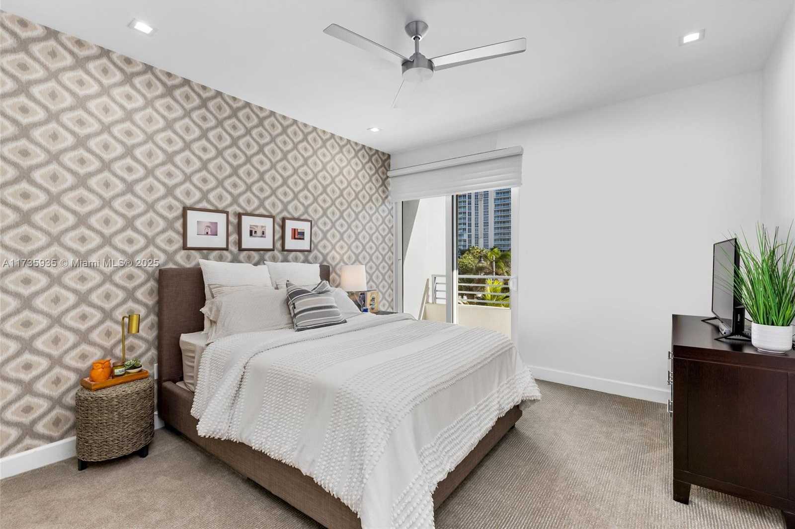 Small Image of 6100 NORTH OCEAN DR #3S, Hollywood Number 31