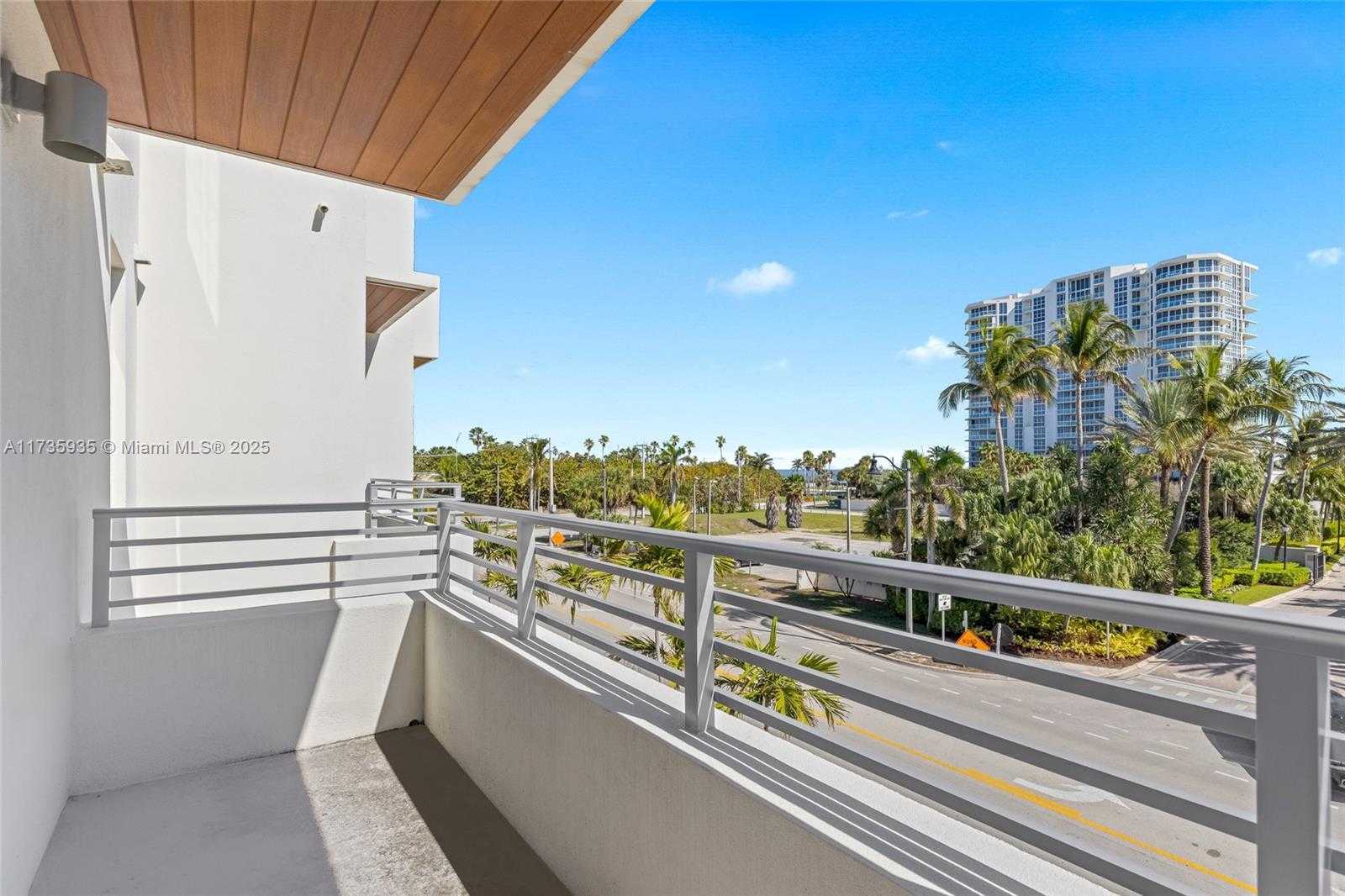Small Image of 6100 NORTH OCEAN DR #3S, Hollywood Number 33