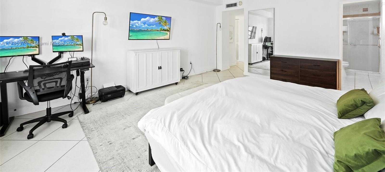 Small Image of 9100 WEST BAY HARBOR DR #5A, Bay Harbor Islands Number 14