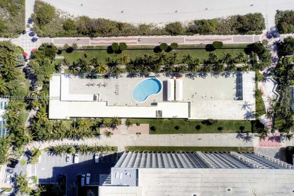 Small Image of 2899 COLLINS AVE #1203, Miami Beach Number 29