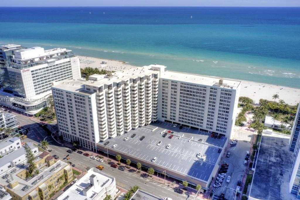 Small Image of 2899 COLLINS AVE #1203, Miami Beach Number 3