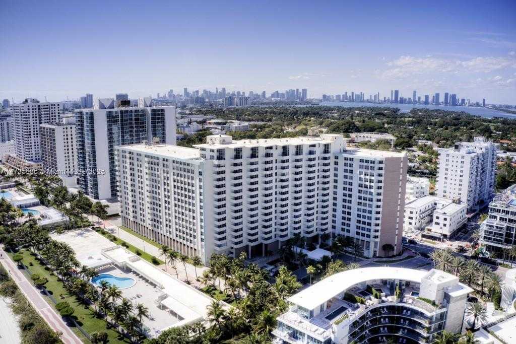 Small Image of 2899 COLLINS AVE #1203, Miami Beach Number 30